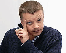 Медведев уволил начальника ГУВД Краснодарского края, Парфенов раскритиковал телевидение, а депутаты попытались поставить точку в катынской трагедии