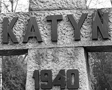 Медведев уволил начальника ГУВД Краснодарского края, Парфенов раскритиковал телевидение, а депутаты попытались поставить точку в катынской трагедии