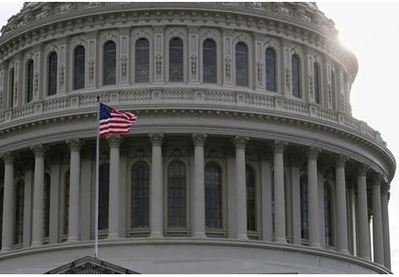 Здание Капитолия в Вашингтоне, США, 22 августа 2020 года. REUTERS/Erin Scott