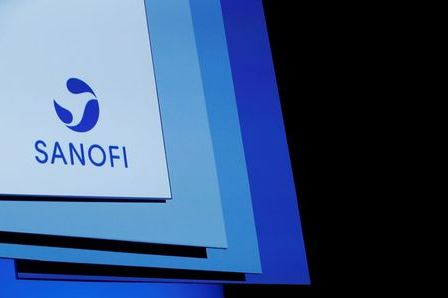 A logo of Sanofi is pictured during the company's shareholders meeting in Paris, France, April 30, 2019. REUTERS/Benoit Tessier/File Photo