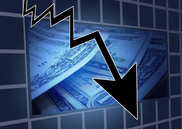 Основные фондовые индексы Европы падают более чем на 1%, немецкий достиг минимума с 2020 года
