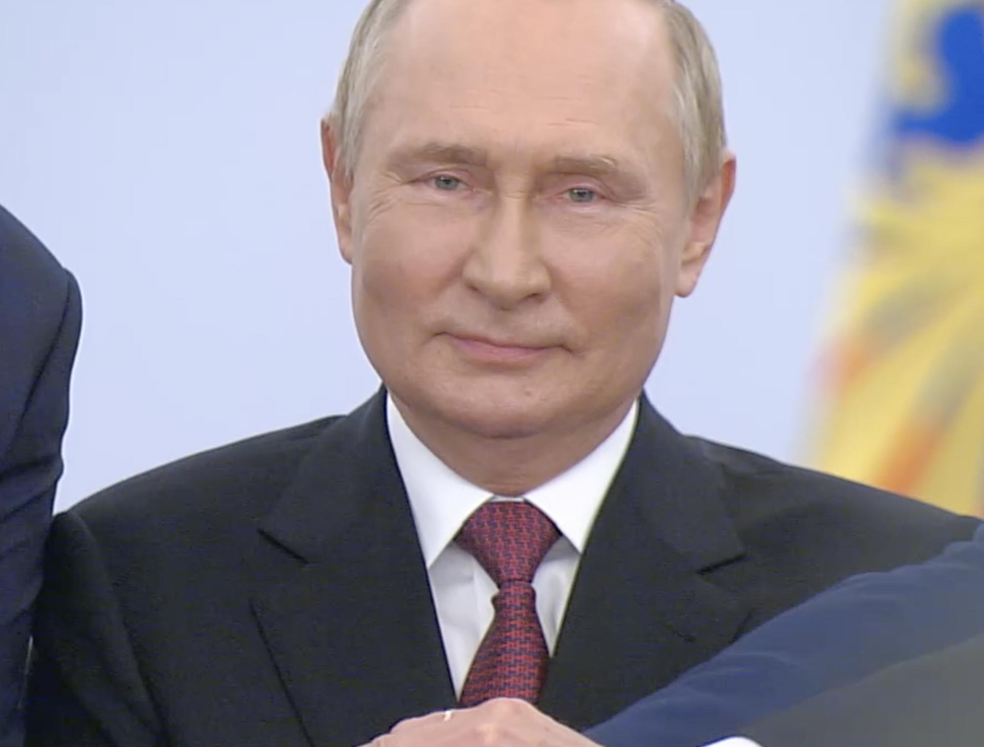 Путин внес в Госдуму законопроекты о ратификации договоров о принятии в Россию новых территорий