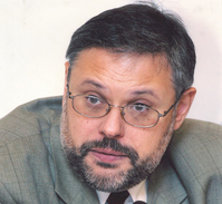 Михаил Хазин